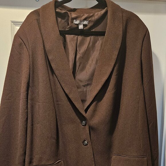 Women's plus size brown pant suit with matching blazer, 32W - Picture 1 of 2